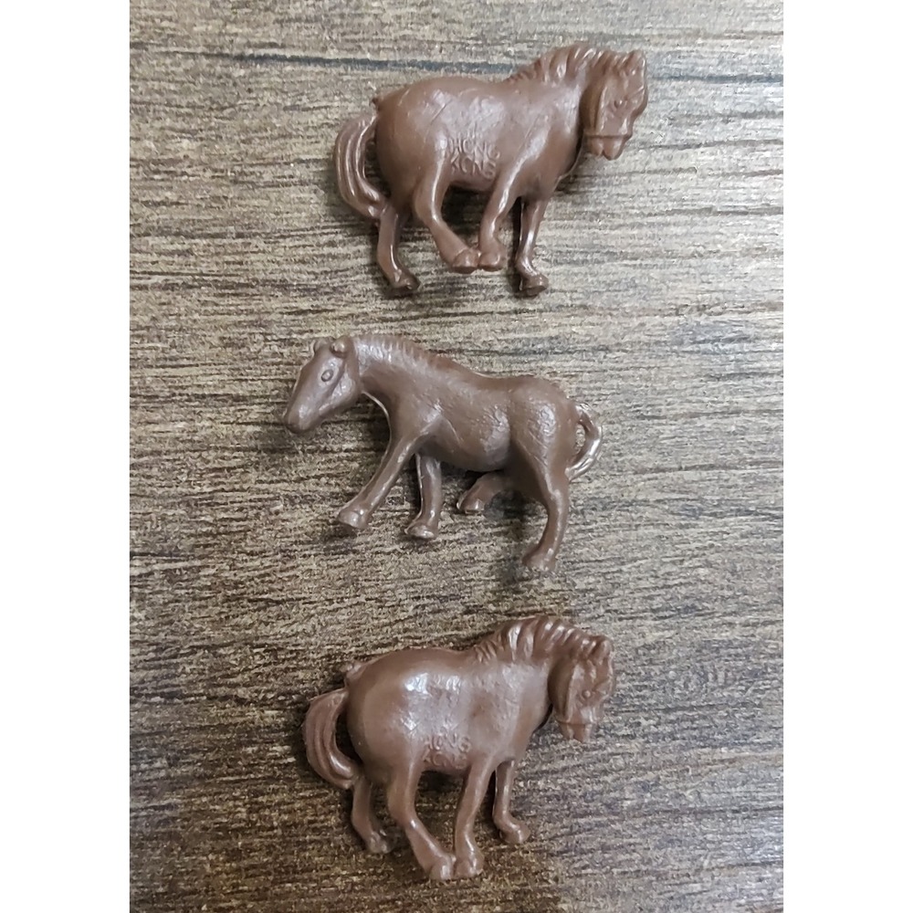 Miniature Hard Plastic Horse Lot.Of 2Diorama Farm Animals ¾" Tall B8